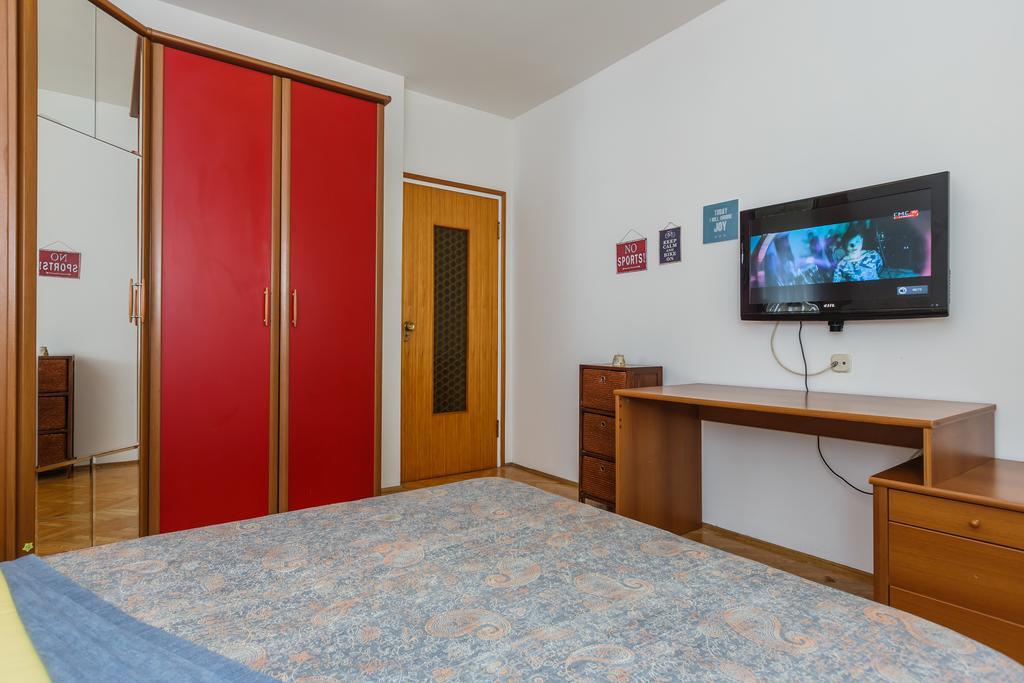 Apartament Ruzic *