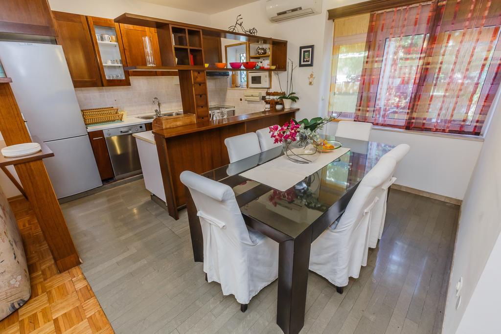 Apartment Ruzic Split